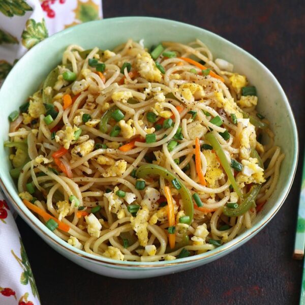 Noodles Kottu Egg, Vegetables